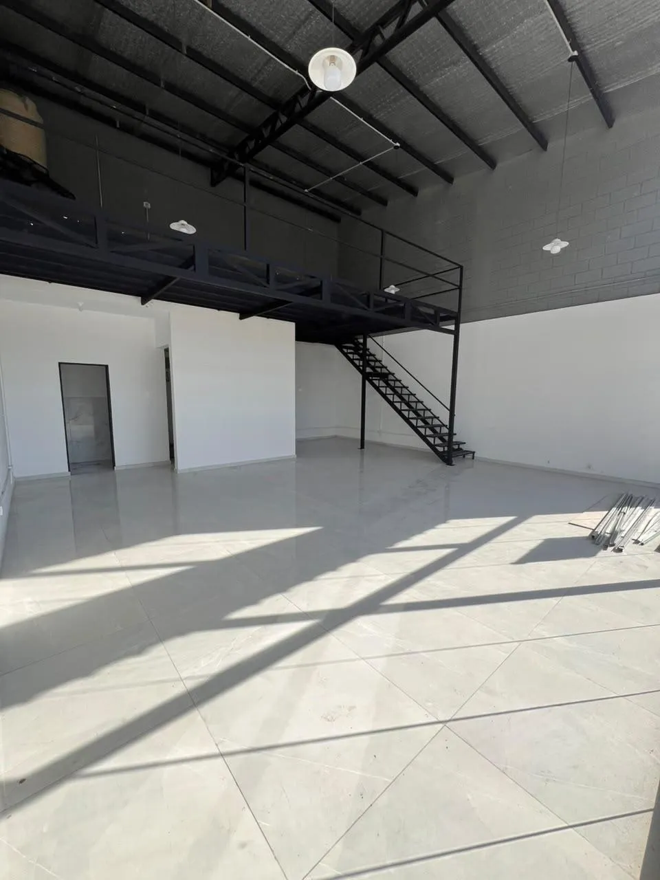 LOCAL COMERCIAL DOCTA
