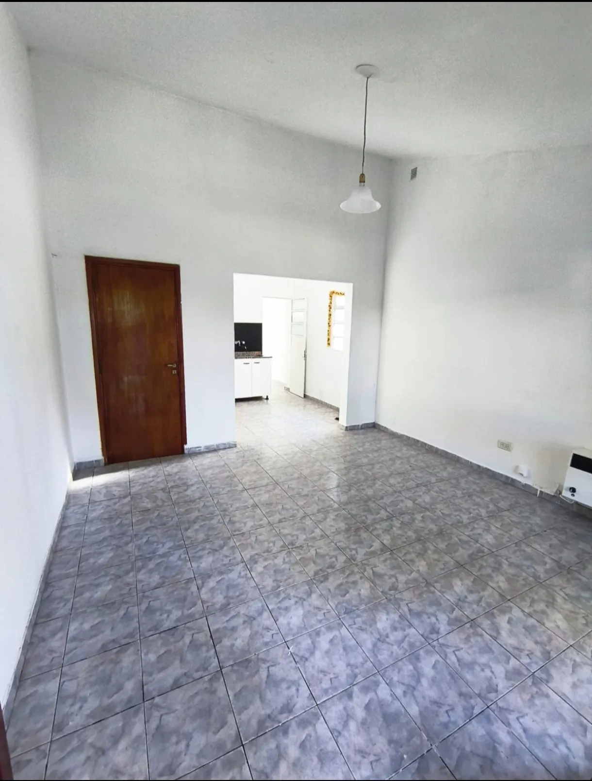 Los Naranjos alquilo 3 dorm coc com liv 2 baños patio cochera jardín rejas $970m