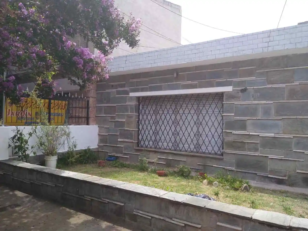 CASA ALQ 3 DOR BARRIO JARDIN JUSTINIANO POSSE 819