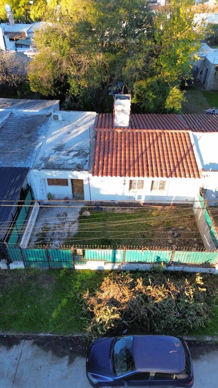Oportunidad en Barrio Arguello Casa de Dos Dormitorios en Venta