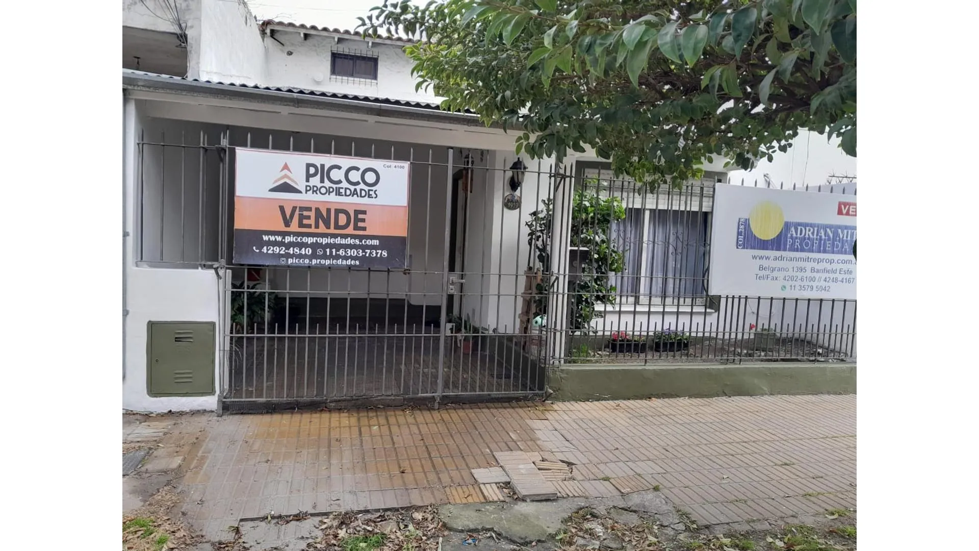 CASA APTA A CREDITO 4 AMB CON GARAGE !!!