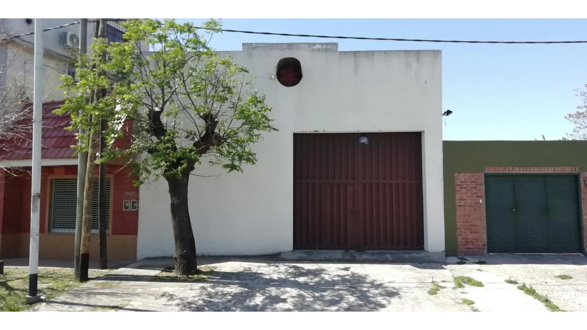 GALPON PARA INDUSTRIA CON SALIDA A DOS CALLES