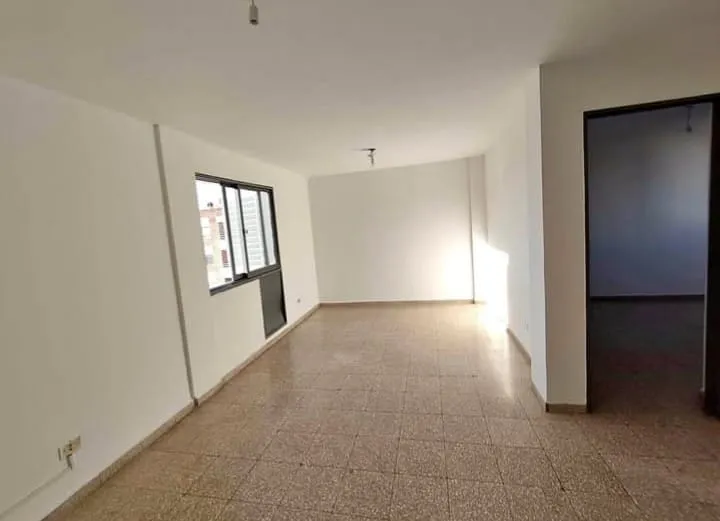 DEPARTAMENTO EN VENTA - ALBERDI - 2 DORMITORIOS - CON RENTA -  MCX