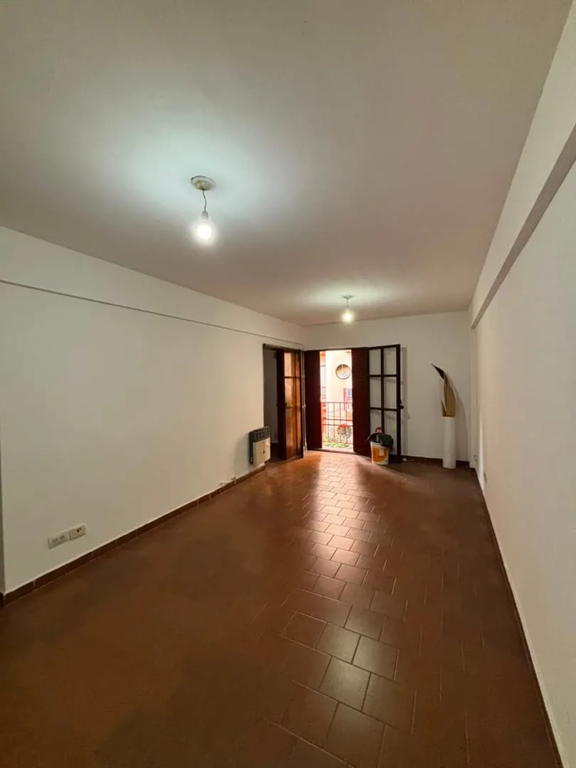 DEPARTAMENTO EN VENTA - ALBERDI - UN DORMITORIO - 2 BALCONES - RJ
