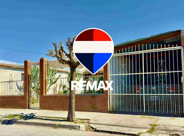 Casa · 120m² · 4 Ambientes · 2 Cocheras