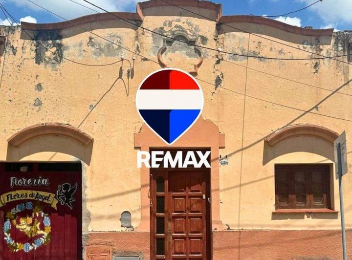 Casa · 150m² · 8 Ambientes · 1 Cochera