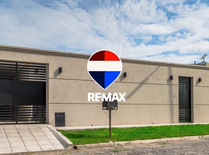 Casa · 380m² · 5 Ambientes · 1 Cochera