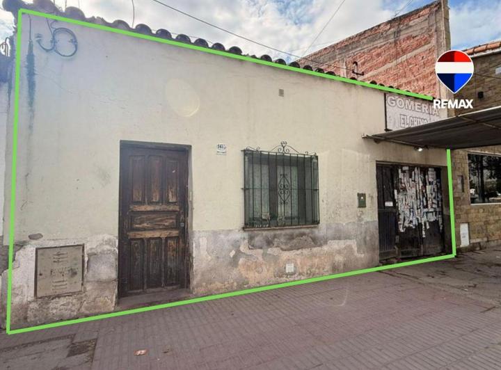 Terreno · 256m²