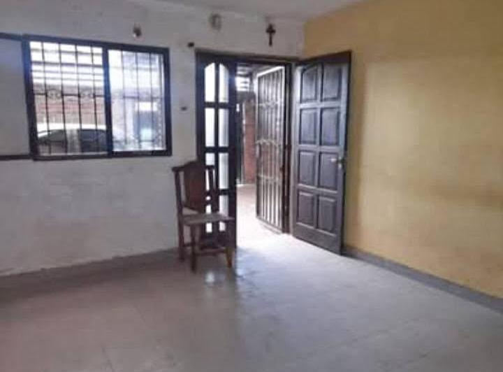 Casa · 130m² · 5 Dormitorios · 3 Cocheras