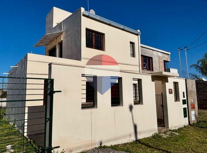 Casa · 65m² · 3 Ambientes · 1 Cochera