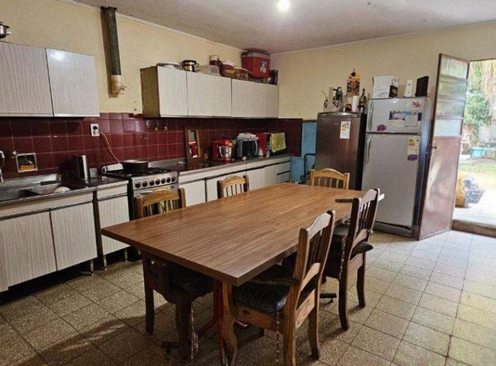 Casa · 127m² · 6 Ambientes · 1 Cochera