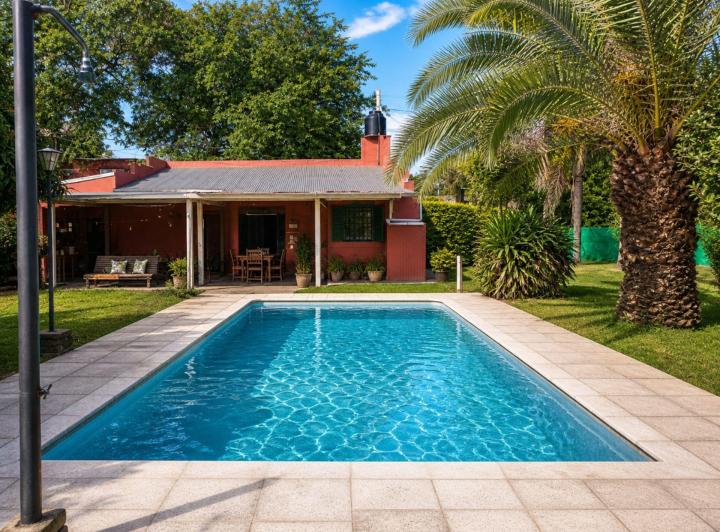 Casa · 85m² · 3 Ambientes · 2 Cocheras