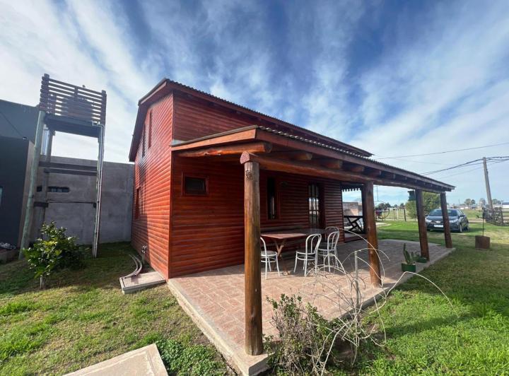 Casa · 398m² · 4 Ambientes · 2 Cocheras