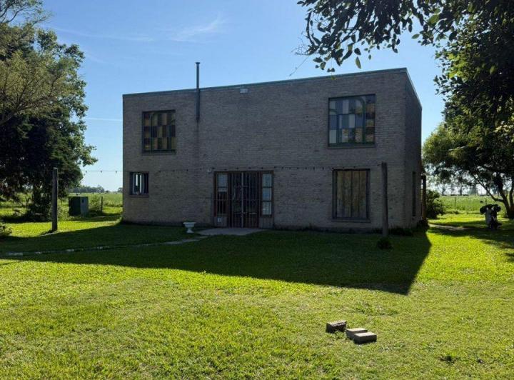 Casa · 80m² · 5 Ambientes