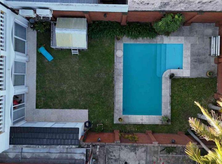Casa · 312m² · 7 Ambientes · 2 Cocheras
