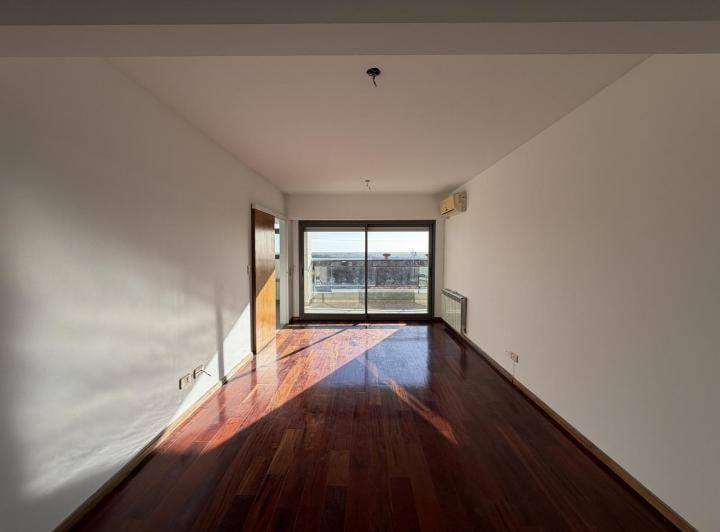 Departamento · 75m² · 4 Ambientes · 1 Cochera