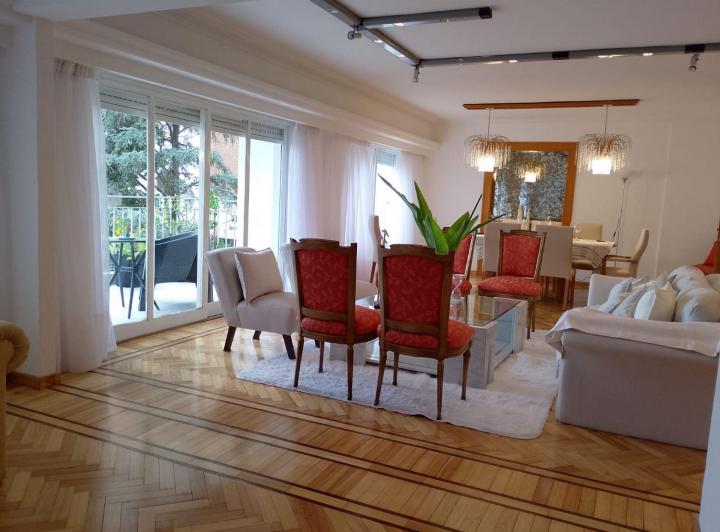 Departamento · 211m² · 4 Ambientes · 1 Cochera
