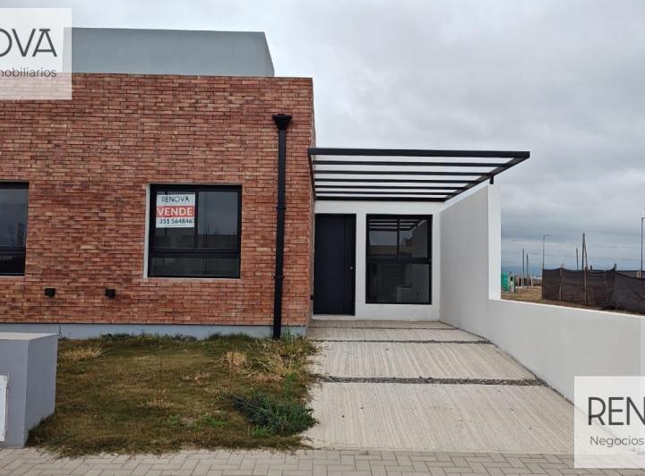 Casa · 70m² · 4 Ambientes · 1 Cochera
