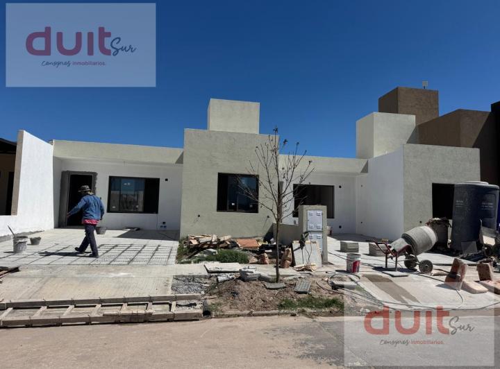 Casa · 100m² · 5 Ambientes