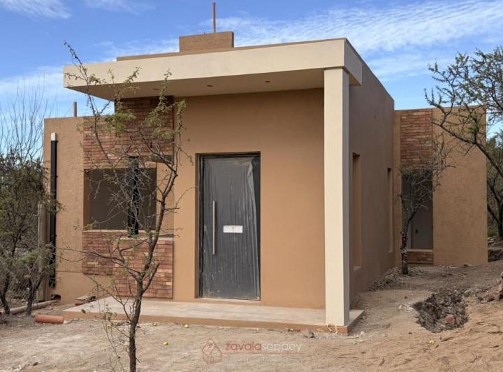 Casa · 300m² · 2 Dormitorios
