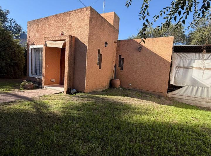 Casa · 106m² · 4 Ambientes · 1 Cochera