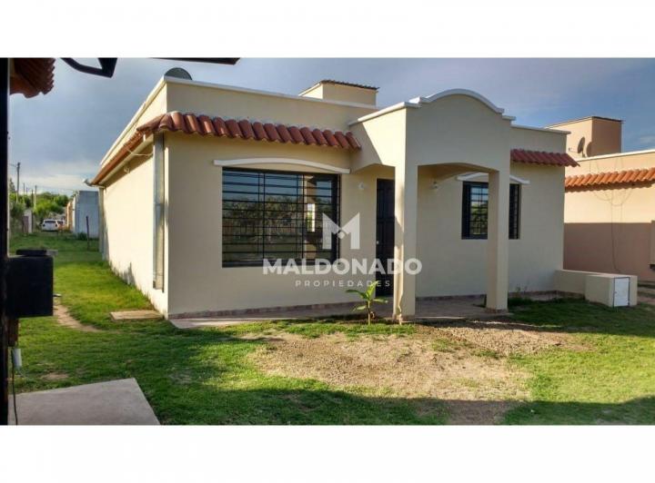 Casa · 92m² · 4 Ambientes · 1 Cochera