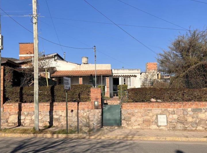 Casa · 72m² · 5 Ambientes