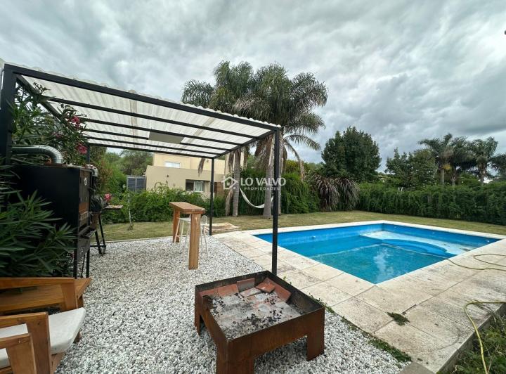 Casa · 350m² · 10 Ambientes · 2 Cocheras
