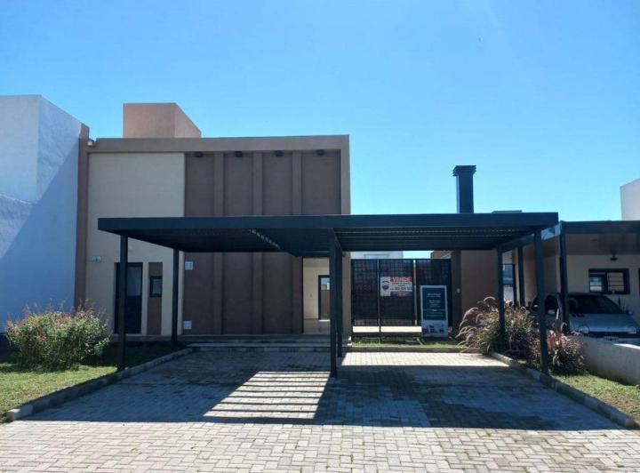 Casa · 165m² · 4 Ambientes · 1 Cochera