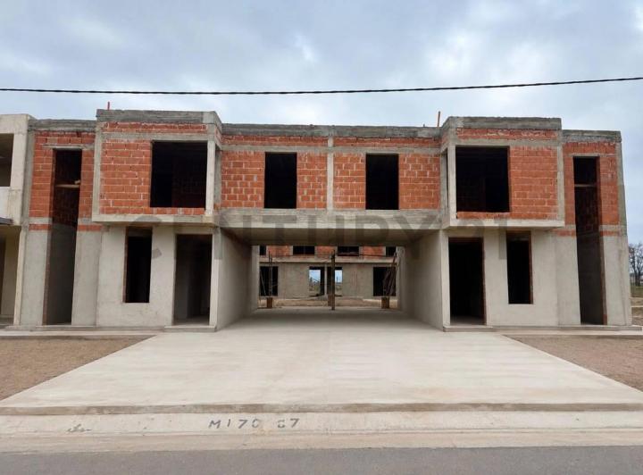 Casa · 110m² · 4 Ambientes · 1 Cochera