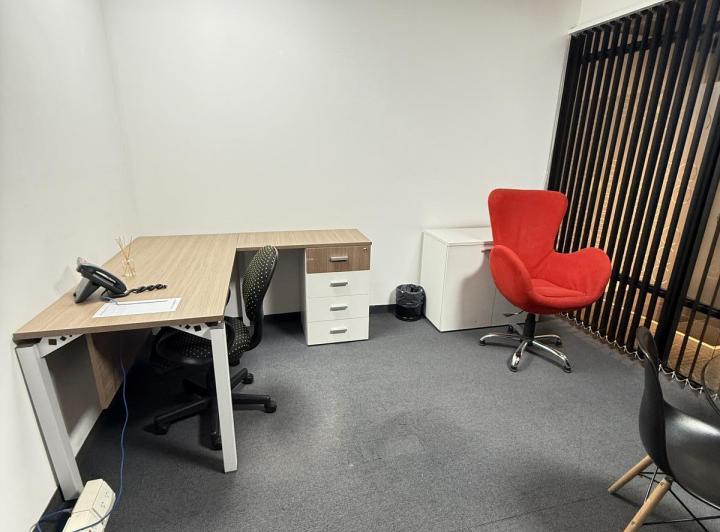 Oficina comercial · 12m²
