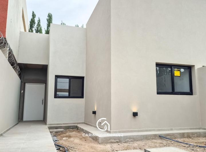 Casa · 69m² · 3 Ambientes · 1 Cochera
