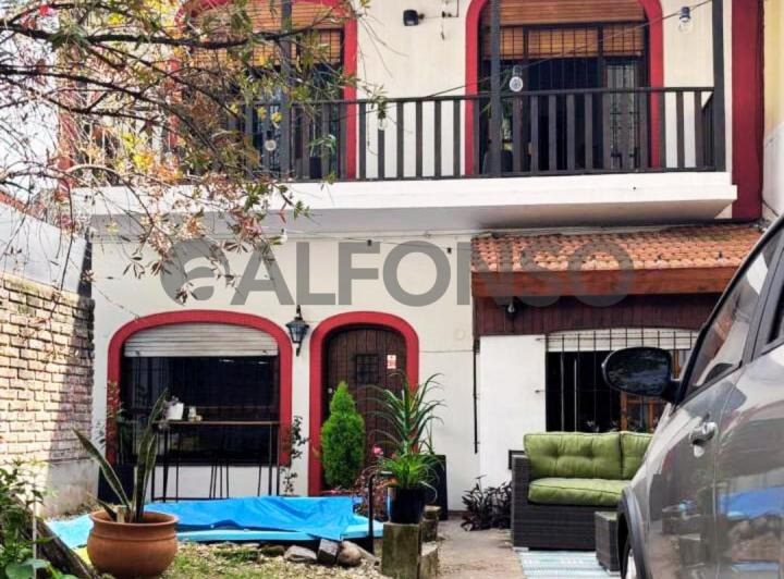 PH · 105m² · 5 Ambientes · 2 Cocheras