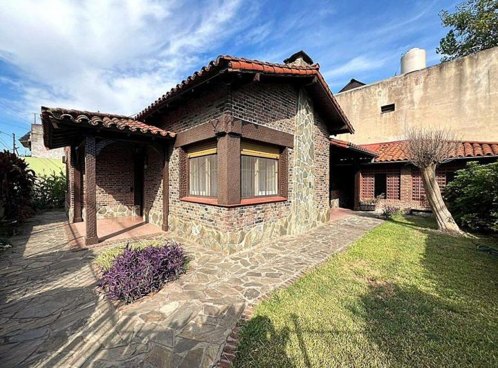 PH · 127m² · 4 Ambientes · 1 Cochera