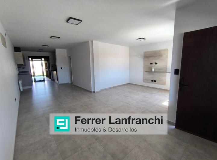 Casa · 156m² · 6 Ambientes · 2 Cocheras