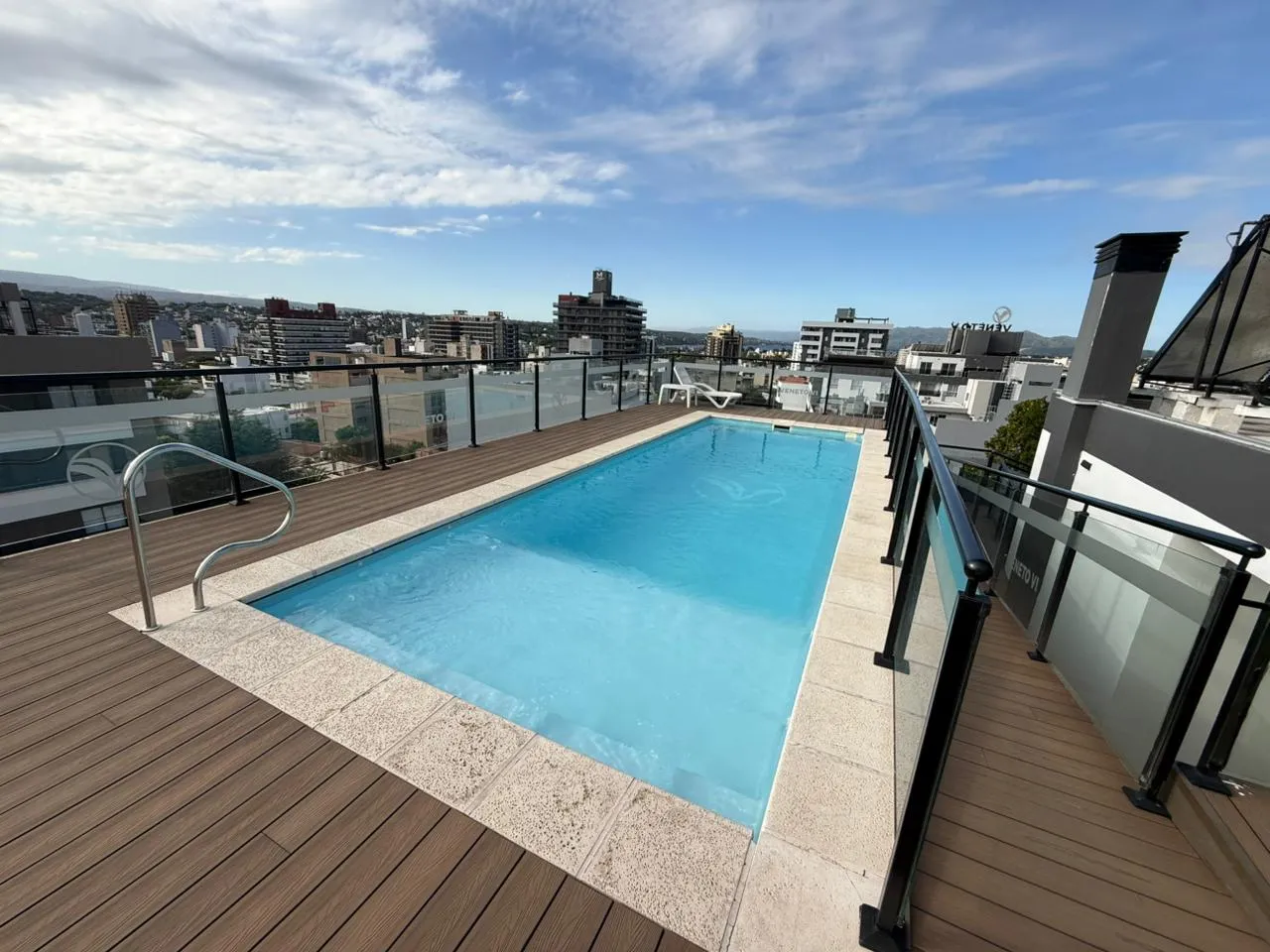 Venta: Departamento - 1 Dormitorio - Cochera Y Sum - Centro - Carlos Paz