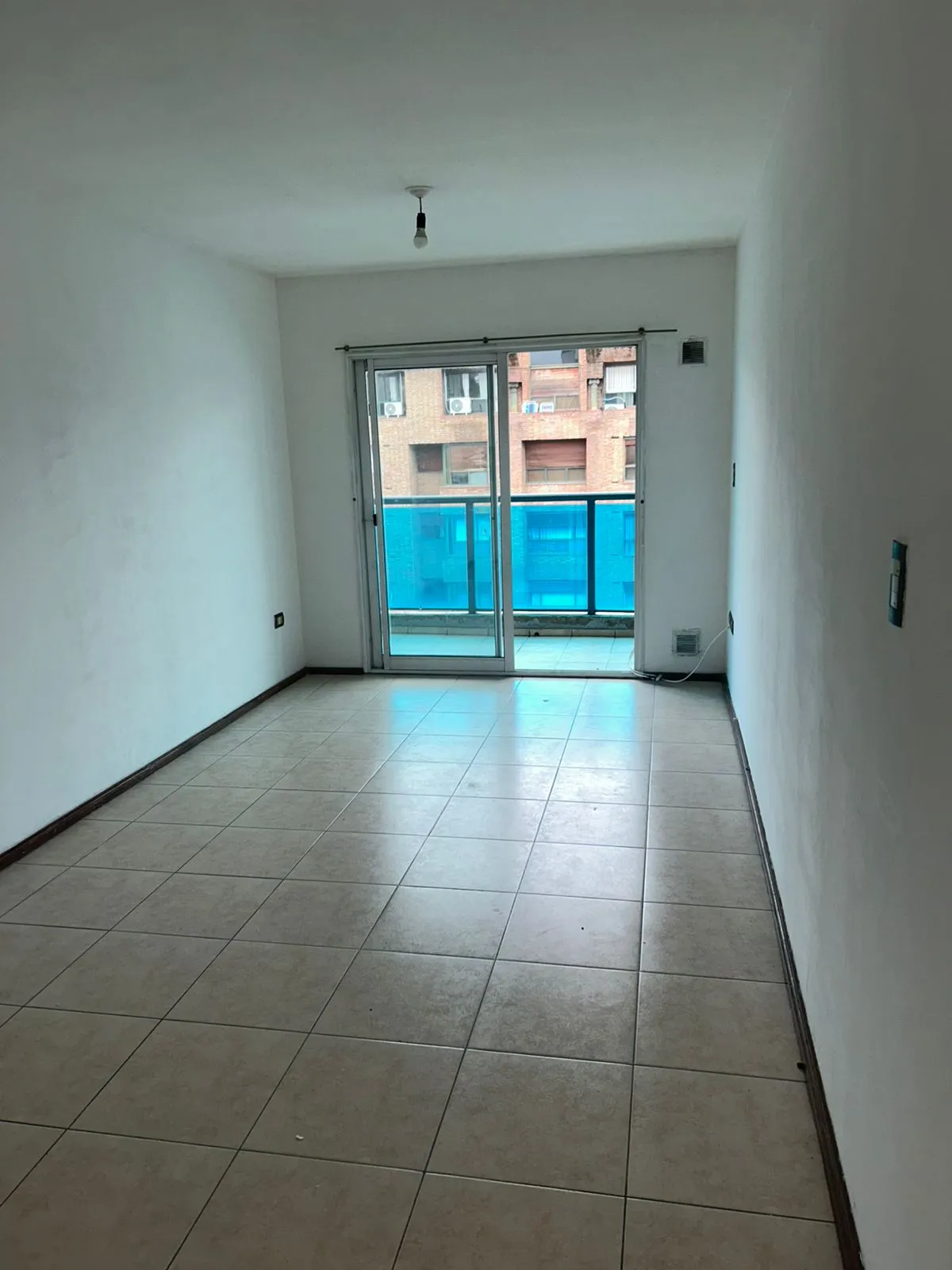 MONOAMBIENTE CON BALCON - AMBROSIO OLMOS 680 - NUEVA CORDOBA