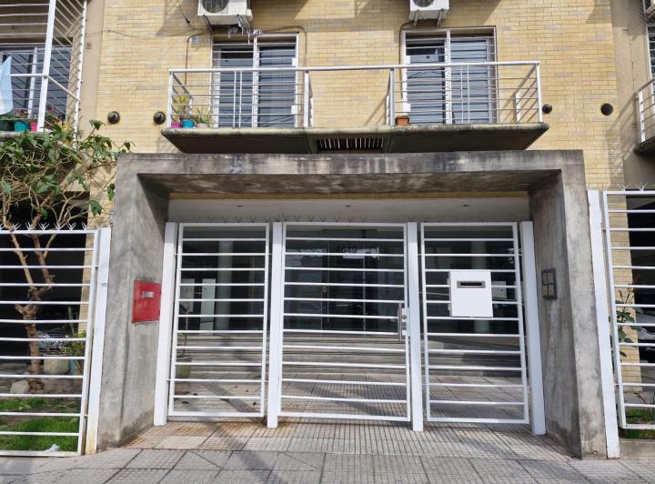 Departamento · 50m² · 3 Ambientes · 1 Cochera