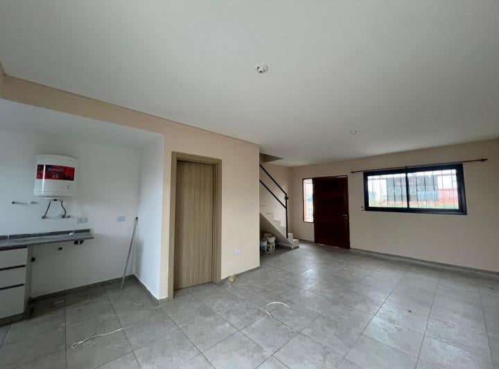 Casa · 150m² · 5 Ambientes · 2 Cocheras
