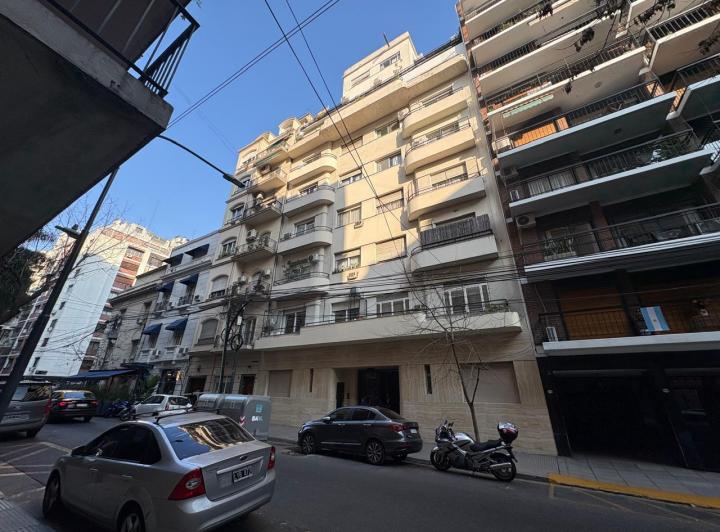 Departamento · 163m² · 6 Ambientes · 1 Cochera