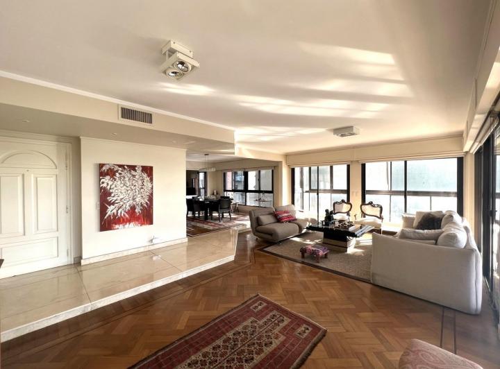 Departamento · 260m² · 5 Ambientes · 1 Cochera