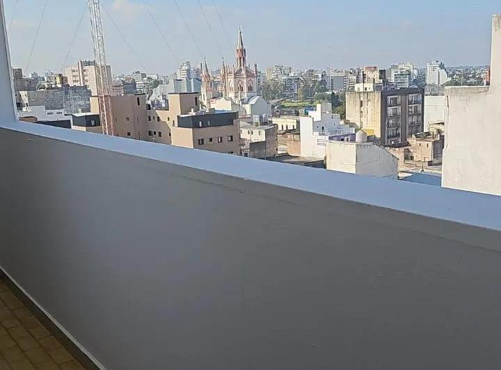 Departamento · 80m² · 8 Ambientes