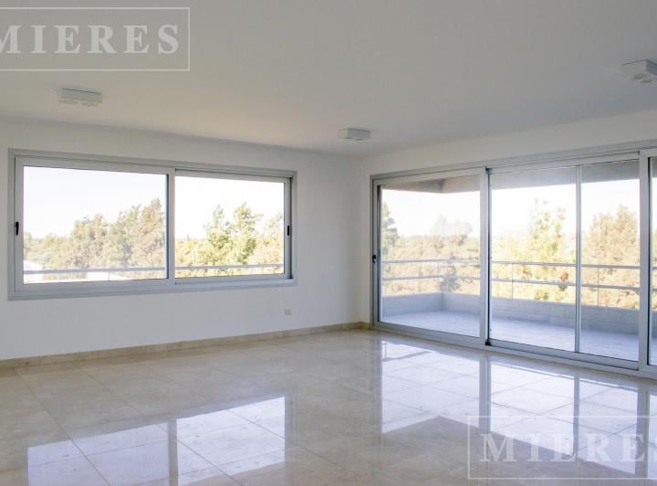 Departamento · 150m² · 4 Ambientes · 2 Cocheras