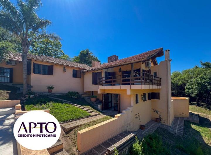 Casa · 370m² · 4 Ambientes · 3 Cocheras