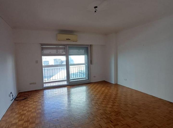 Departamento · 80m² · 4 Ambientes