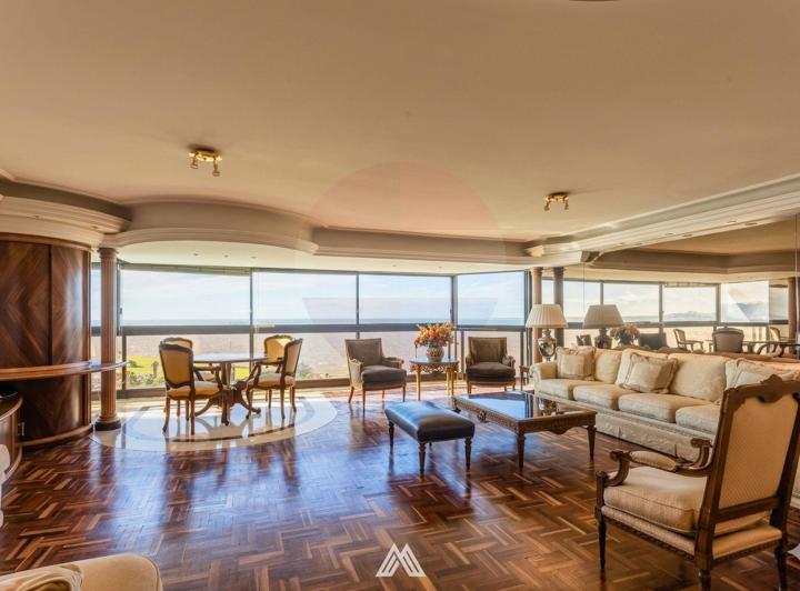 Departamento · 202m² · 5 Ambientes · 1 Cochera