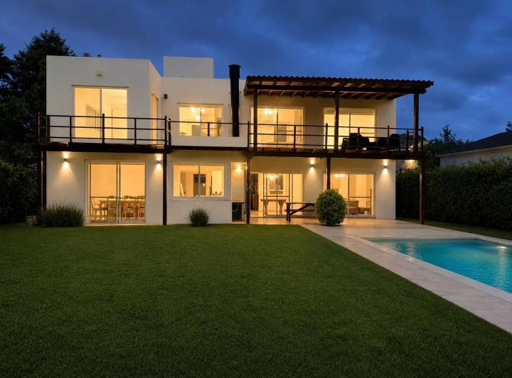 Casa · 250m² · 5 Ambientes