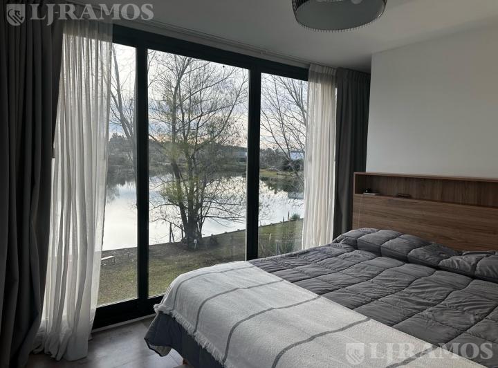 Casa · 230m² · 5 Ambientes