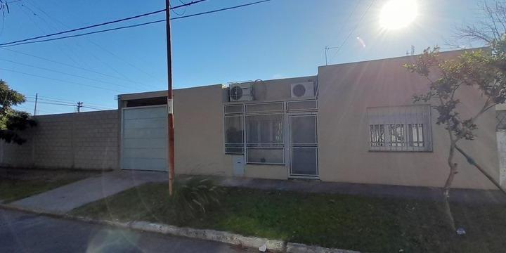 Casa · 65m² · 3 Ambientes · 1 Cochera