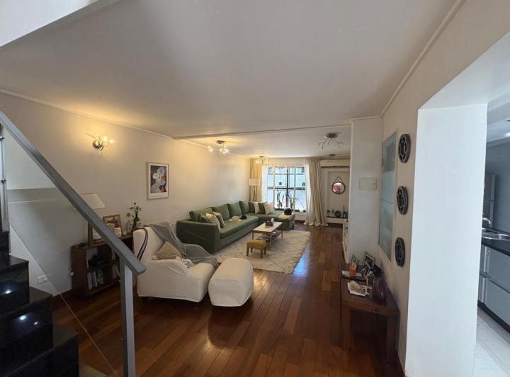Casa · 224m² · 6 Ambientes